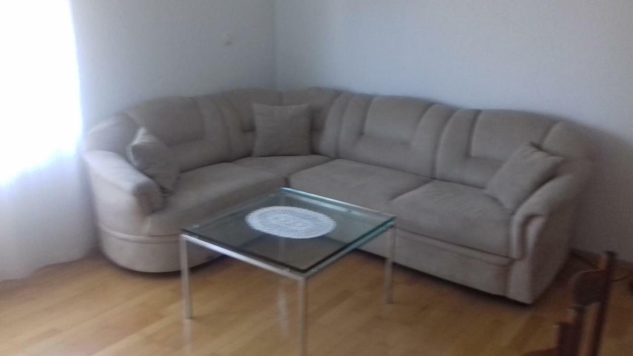 Apartman Jezidzic Kastela Luaran gambar